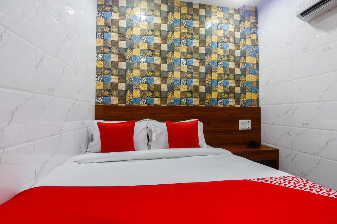 Oyo 63295 T Junction Residency Hotel Mumbai  Buitenkant foto