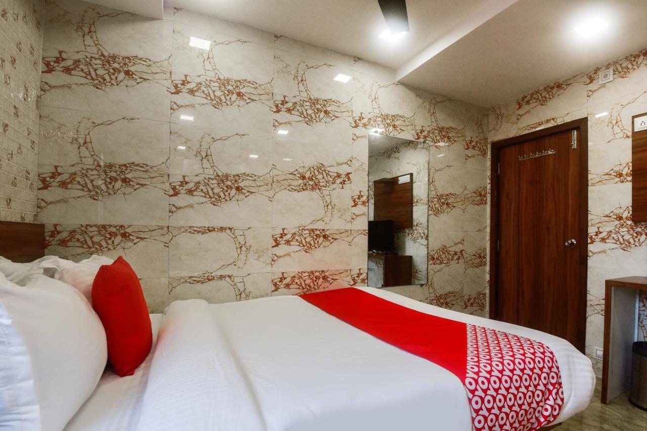 Oyo 63295 T Junction Residency Hotel Mumbai  Buitenkant foto