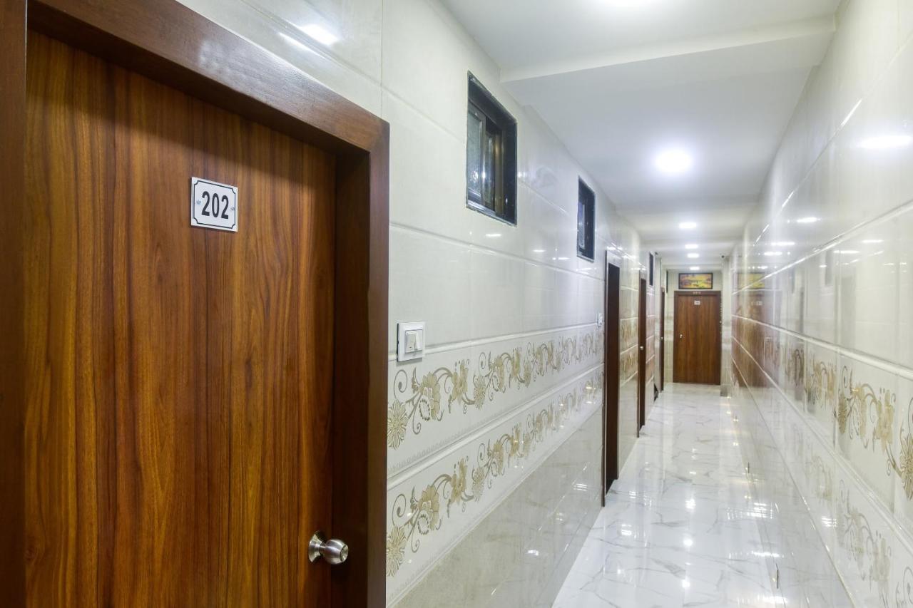 Oyo 63295 T Junction Residency Hotel Mumbai  Buitenkant foto